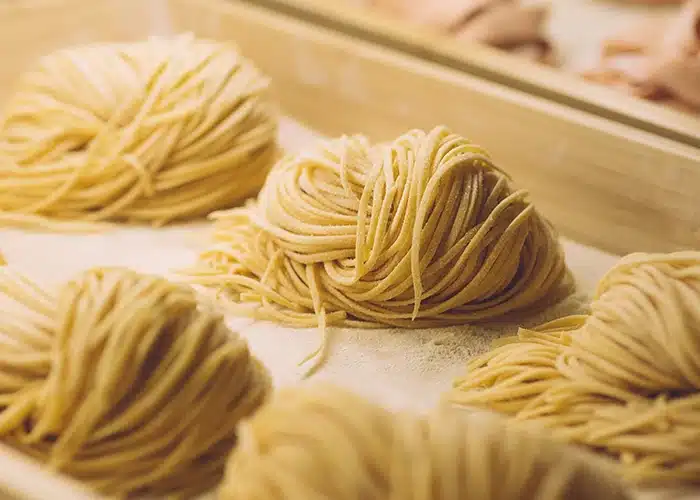 realizzazione-di-piatti-unici-e-gustosi-con-la-pasta-fresca-di-qualita
